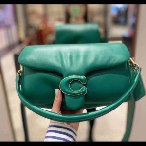 Coach pillow tabby shoulder bag 26 brass